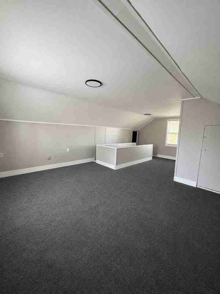 13741 W 10 Mile Rd - Photo 3 of 16