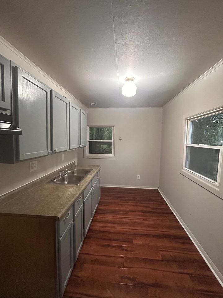 3519 Euclid Ave - Photo 3 of 7