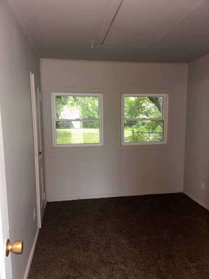3519 Euclid Ave - Photo 4 of 7