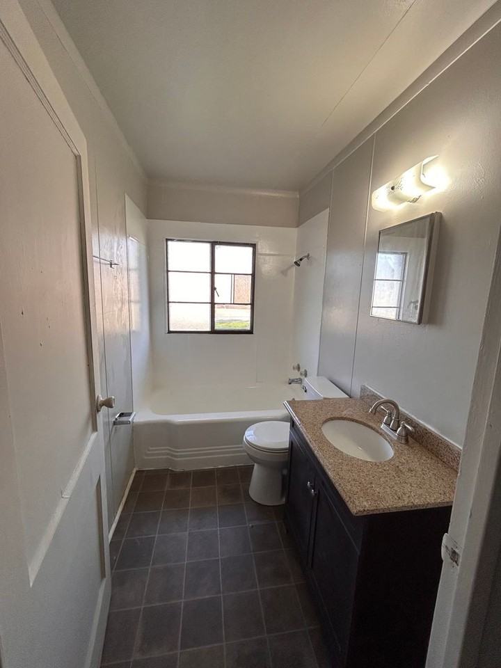 3519 Euclid Ave - Photo 7 of 7