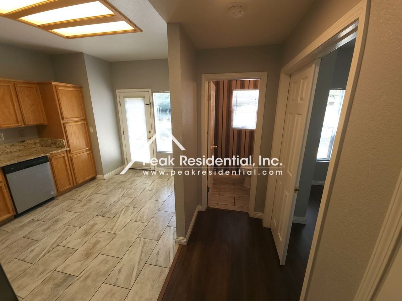 10172 Sheffield Oak Way - Photo 7 of 29