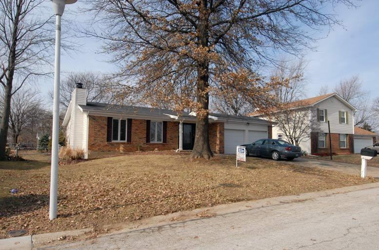 10 Jenny Lind Dr - Photo 3 of 26