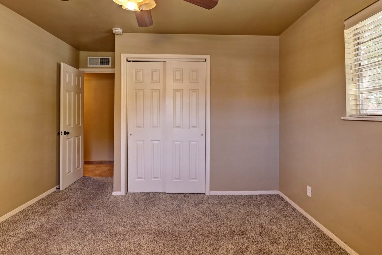 2170 Calle De Santa Ana - Photo 4 of 27