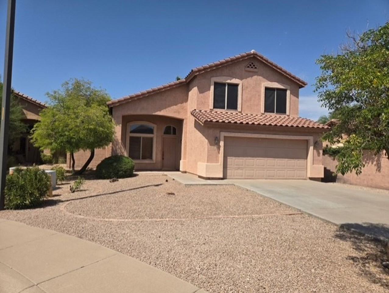 1358 N Thunderbird Ct - Photo 2 of 3
