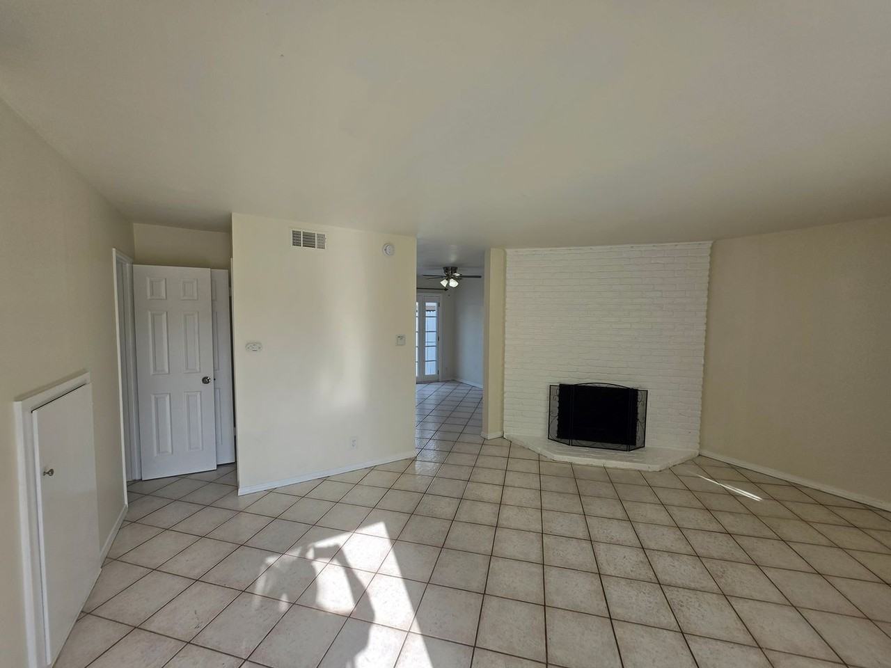 19905 Derbyshire Ln - Photo 3 of 24