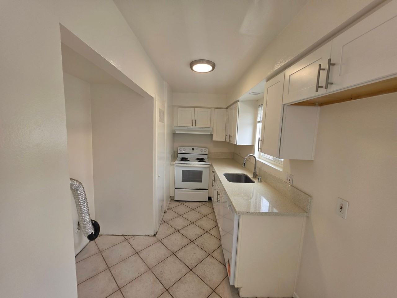 19905 Derbyshire Ln - Photo 7 of 24