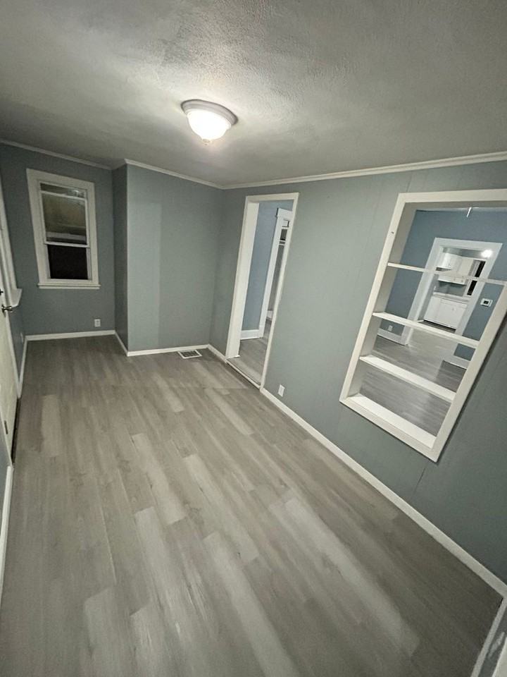 1346 18th Ave - Photo 2 of 9