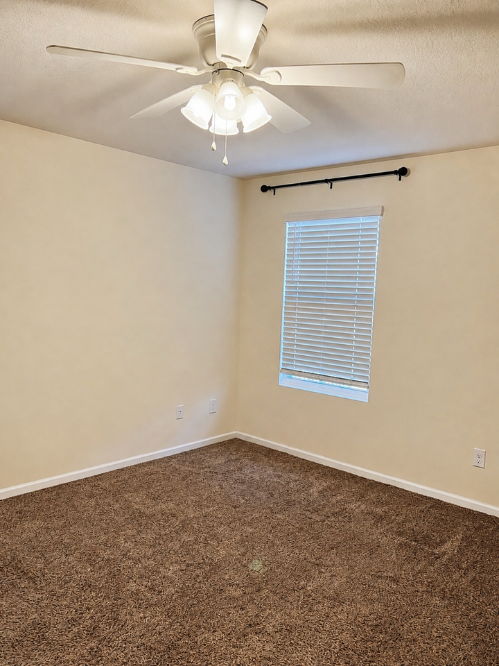 228 Brooklet Cir - Photo 2 of 12