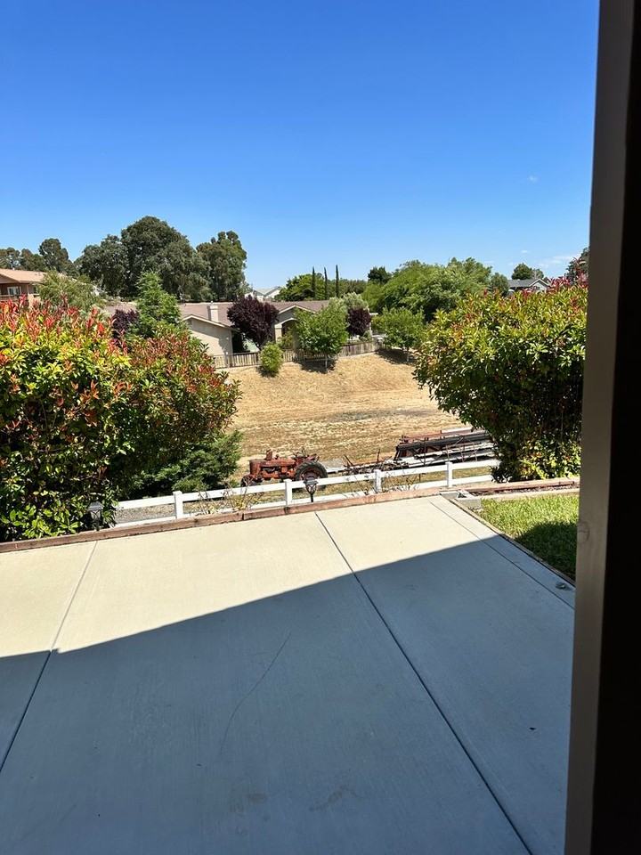 5680 Reindeer Pl - Photo 3 of 25