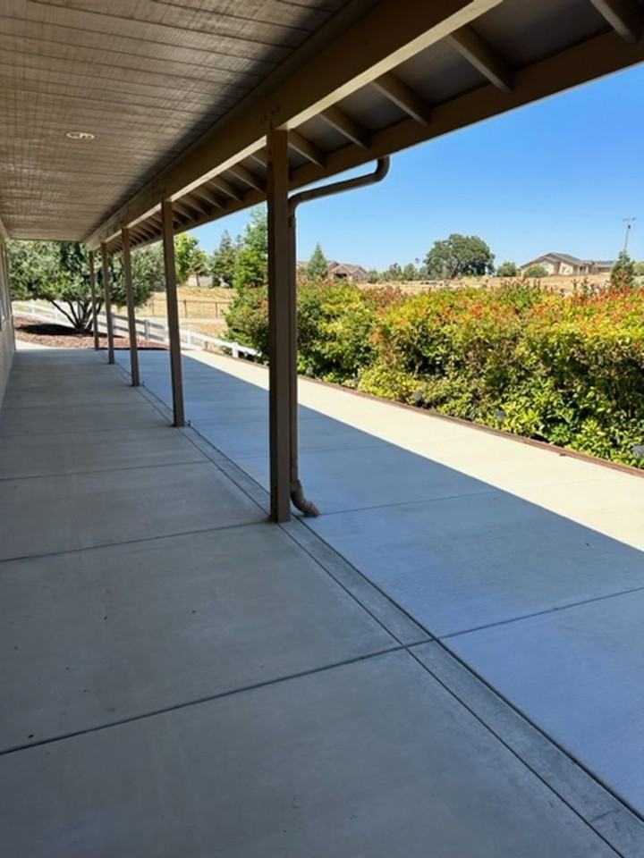 5680 Reindeer Pl - Photo 4 of 25