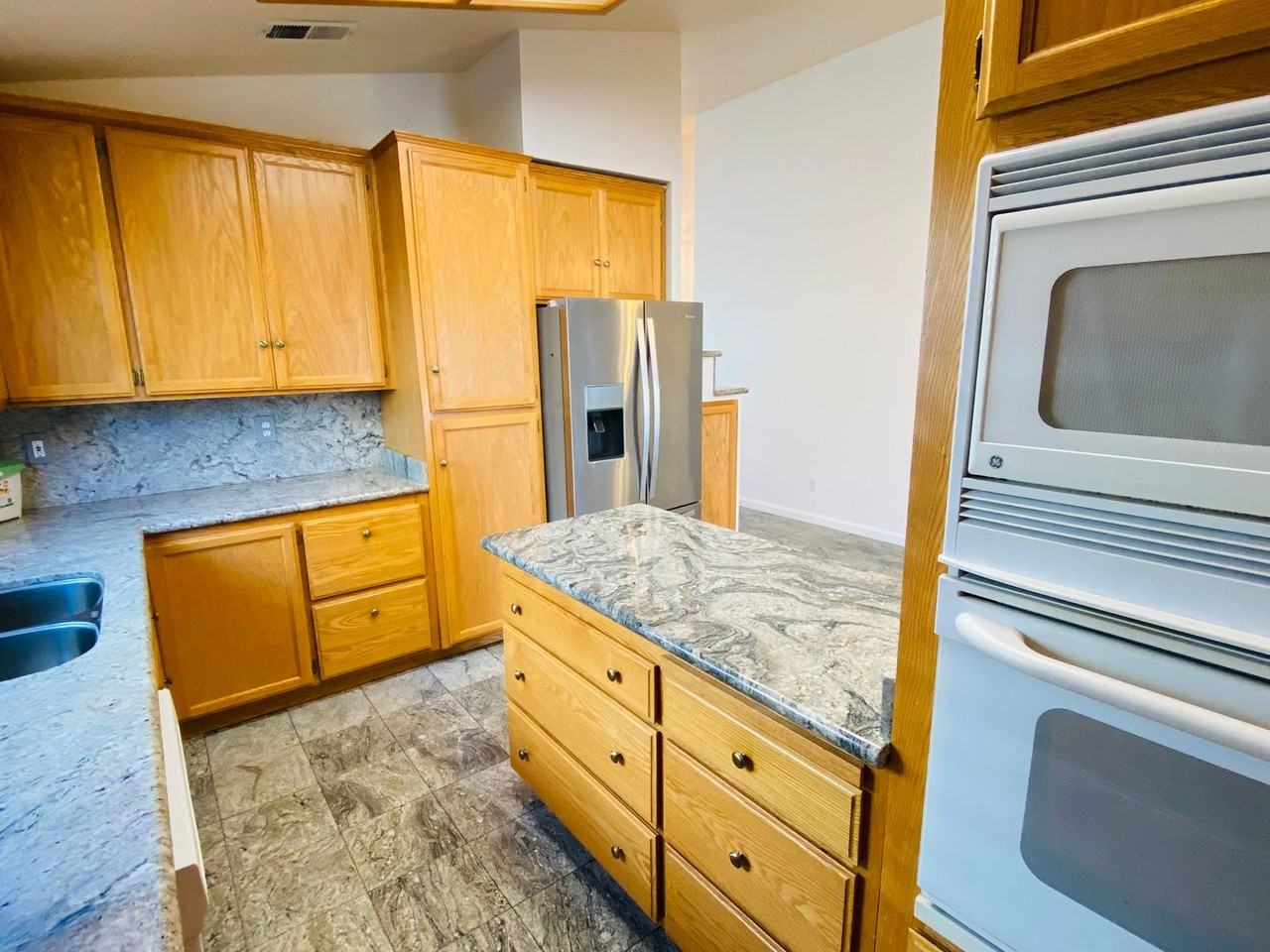 9099 Generations Dr - Photo 7 of 21