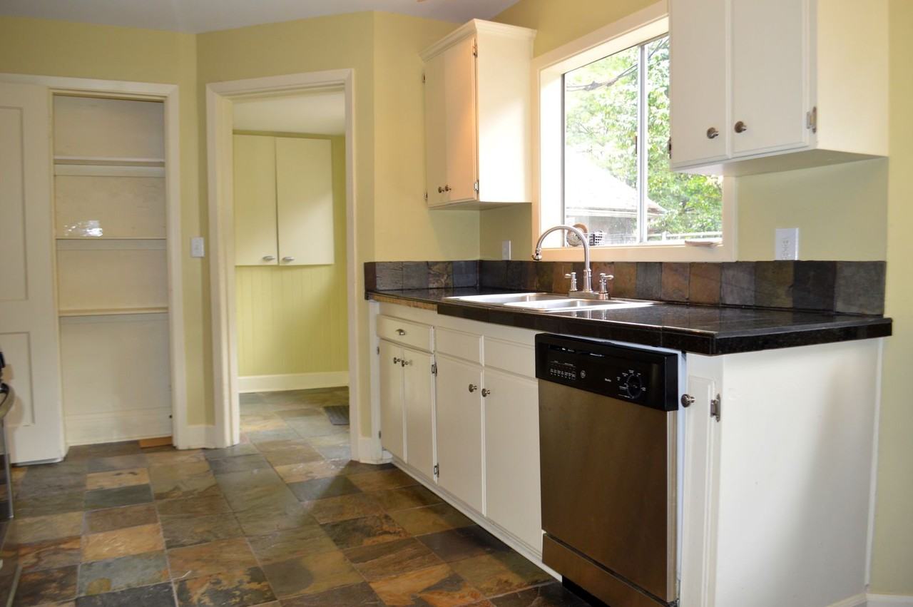3434 Ne 18th Ave - Photo 3 of 17