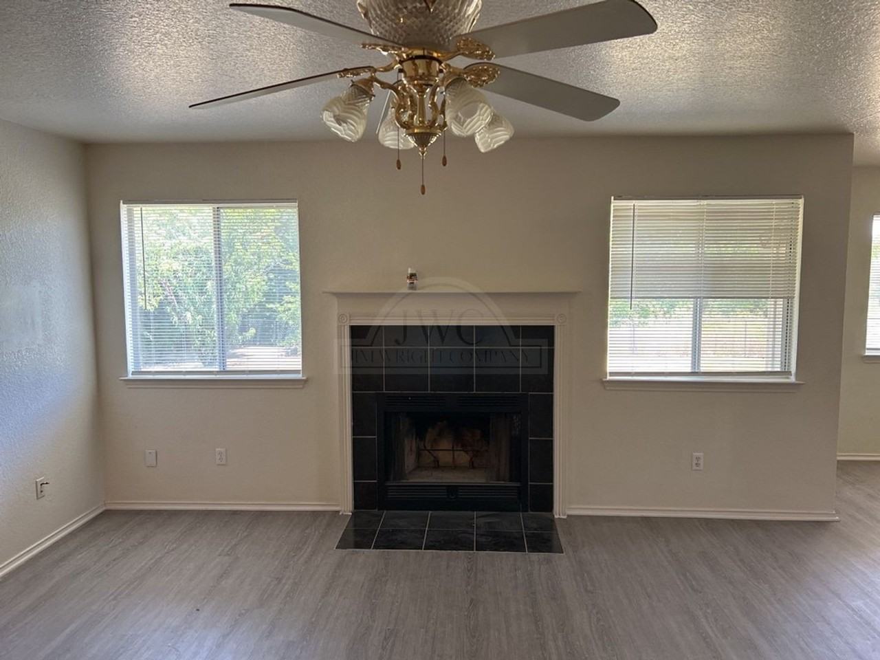 1902 Wright Way - Photo 5 of 24