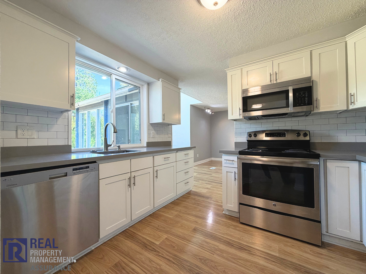 5470 Sw 164th Ct - Photo 6 of 23