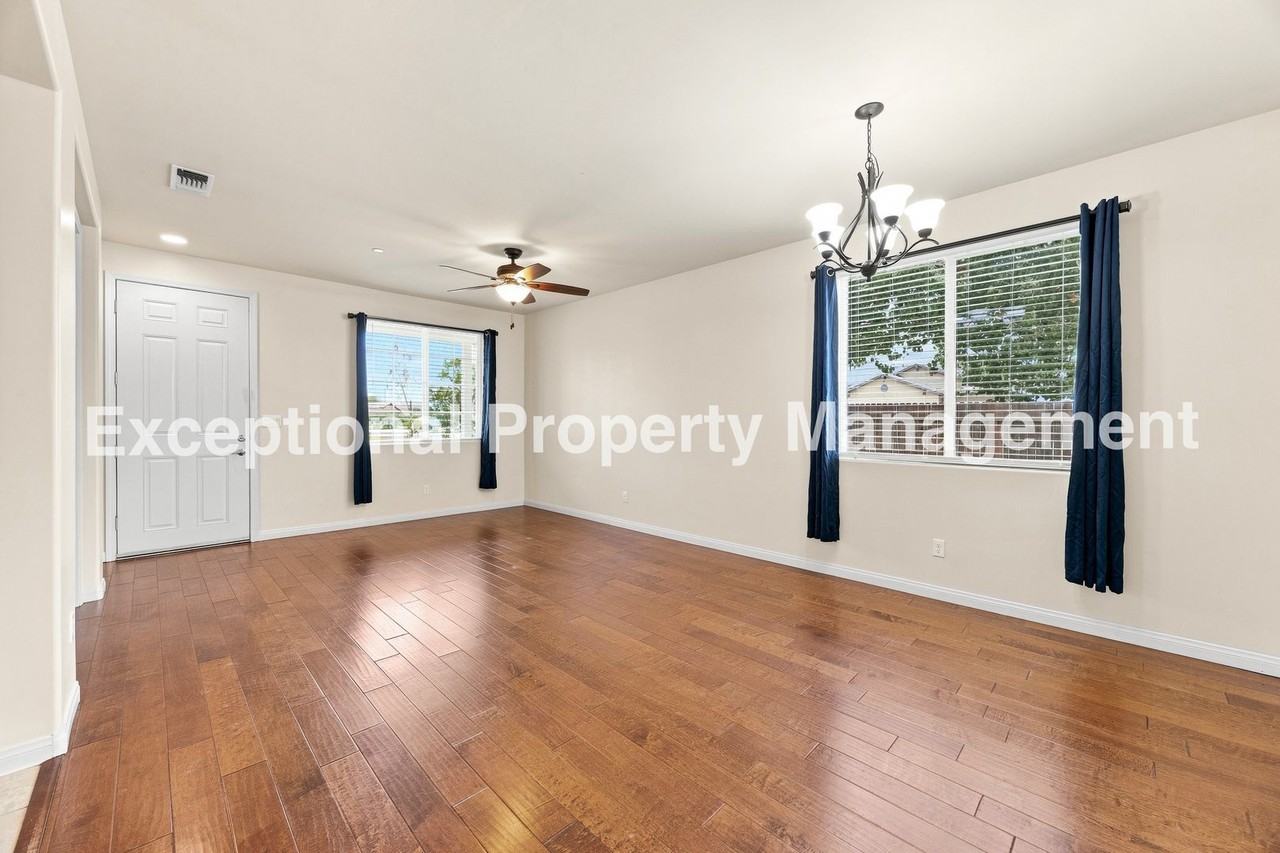 10606 Monsanto Dr - Photo 3 of 29