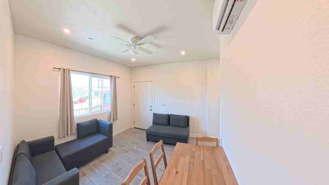 847 Winston Dr - Photo 3 of 35