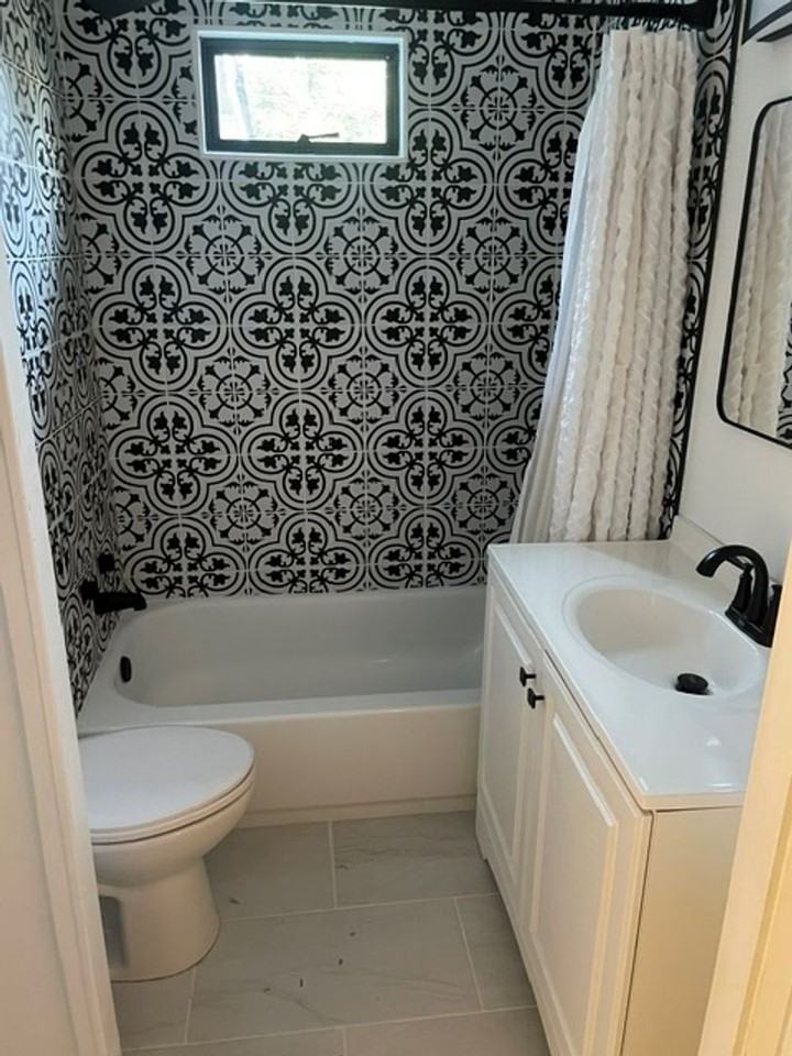 805 Sw 124th St - Photo 2 of 9