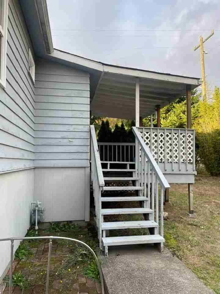 805 Sw 124th St - Photo 5 of 9