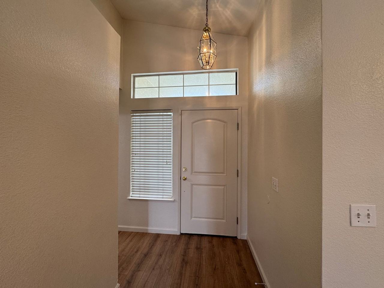 1919 Gordon Verner Cir - Photo 2 of 31