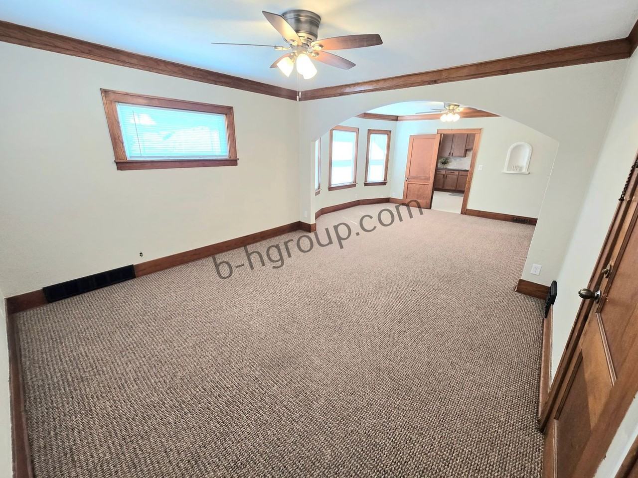 4400 19th Ave - Photo 2 of 34
