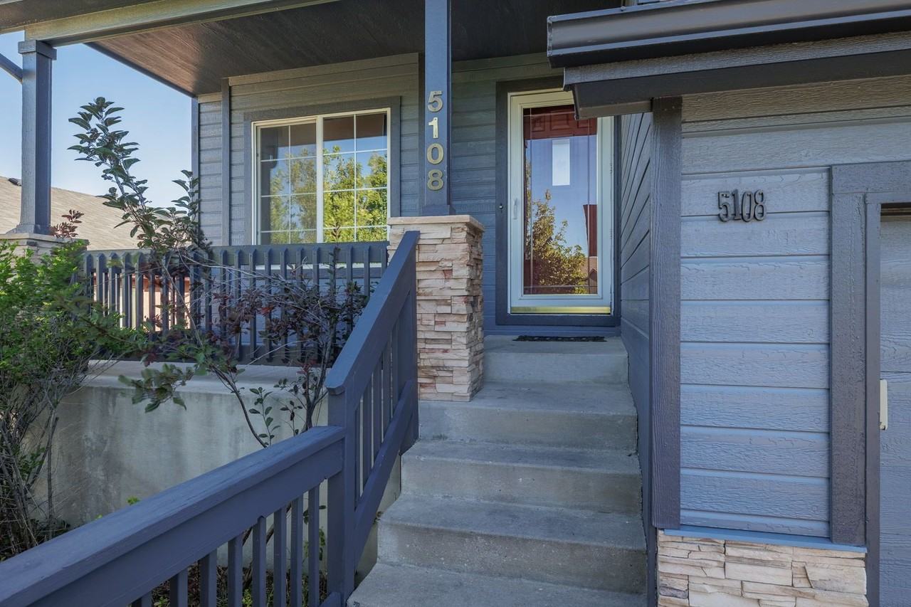 5108 Hawk Springs Dr - Photo 2 of 50