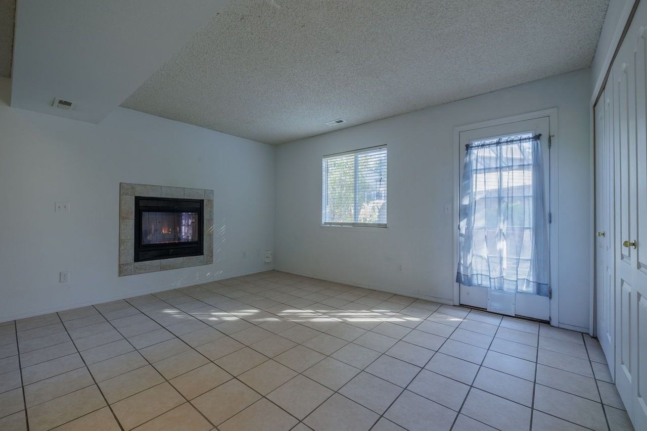 5108 Hawk Springs Dr - Photo 7 of 50