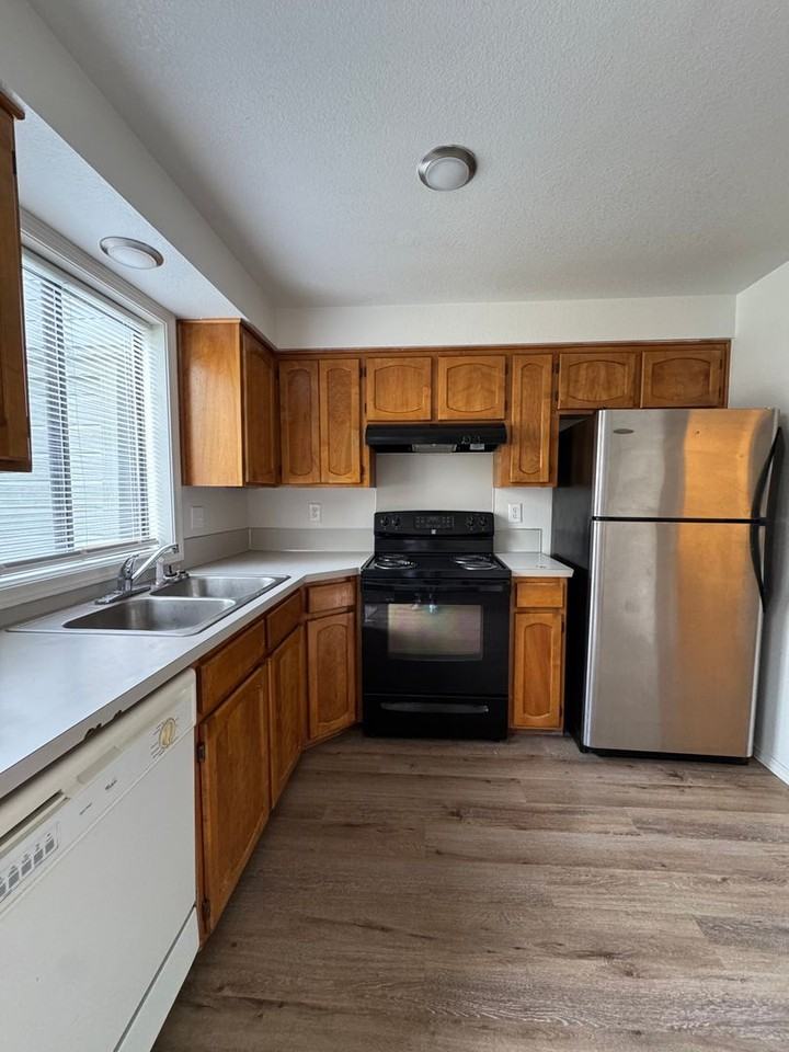 2889 S Abbs Ln - Photo 4 of 12
