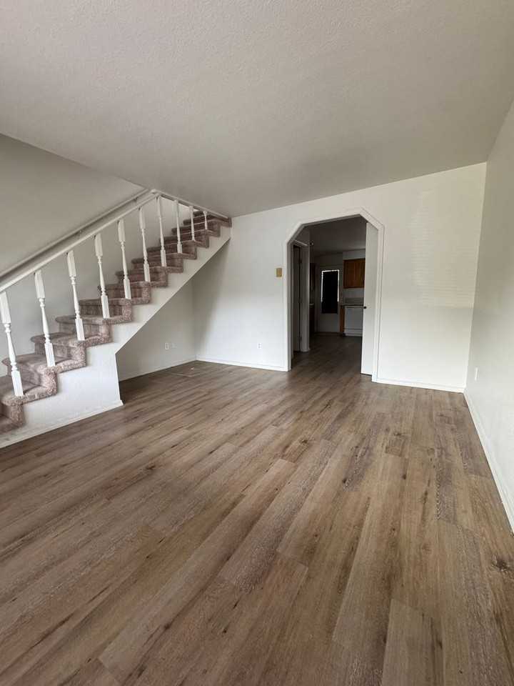 2889 S Abbs Ln - Photo 5 of 12