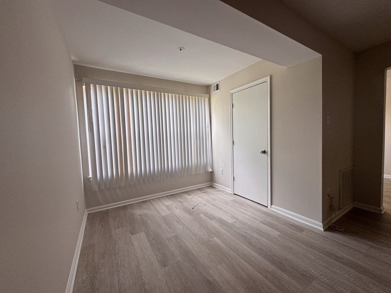 2501 Mcveary Ct #D - Photo 3 of 18