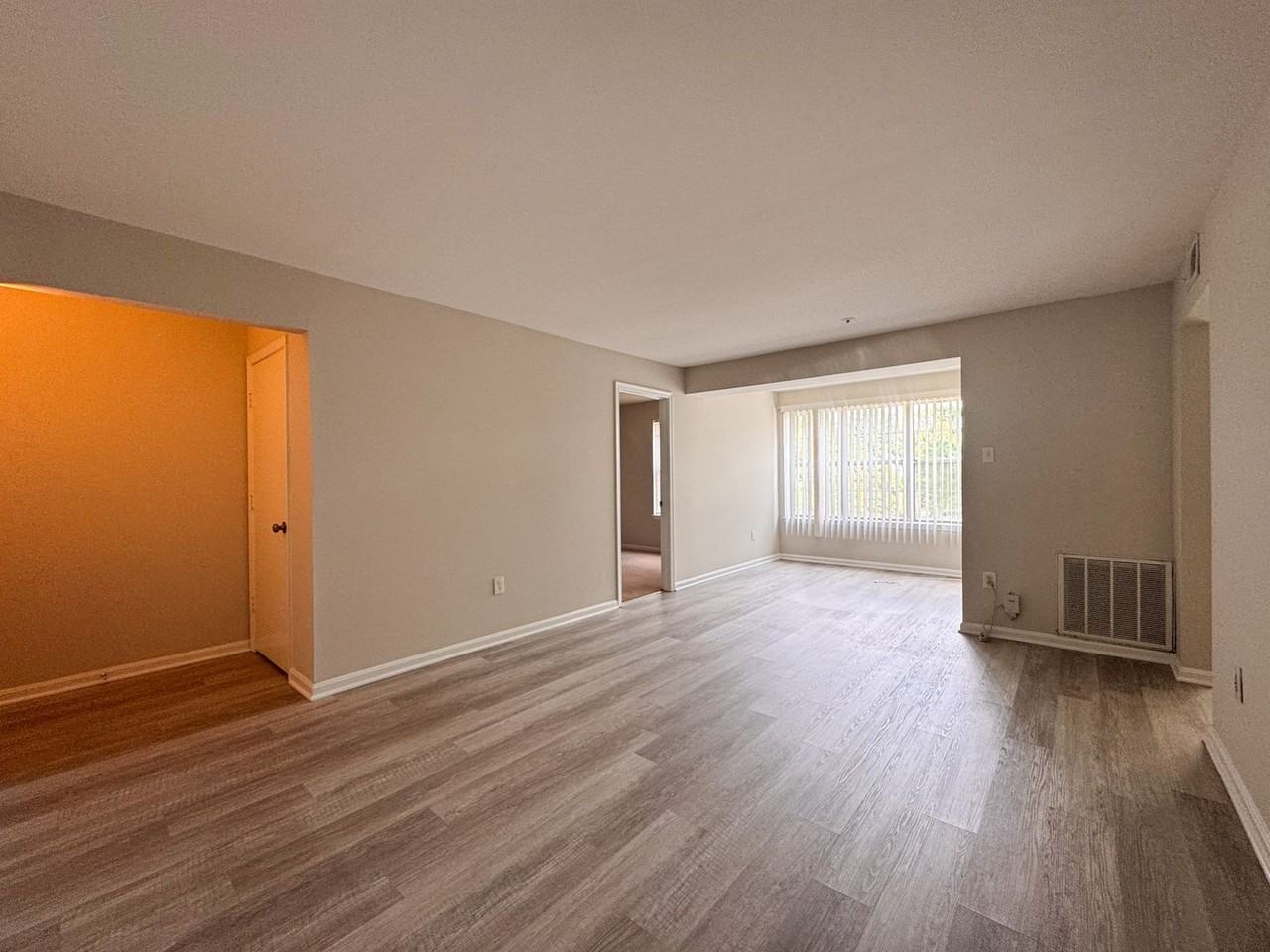 2501 Mcveary Ct #D - Photo 4 of 18