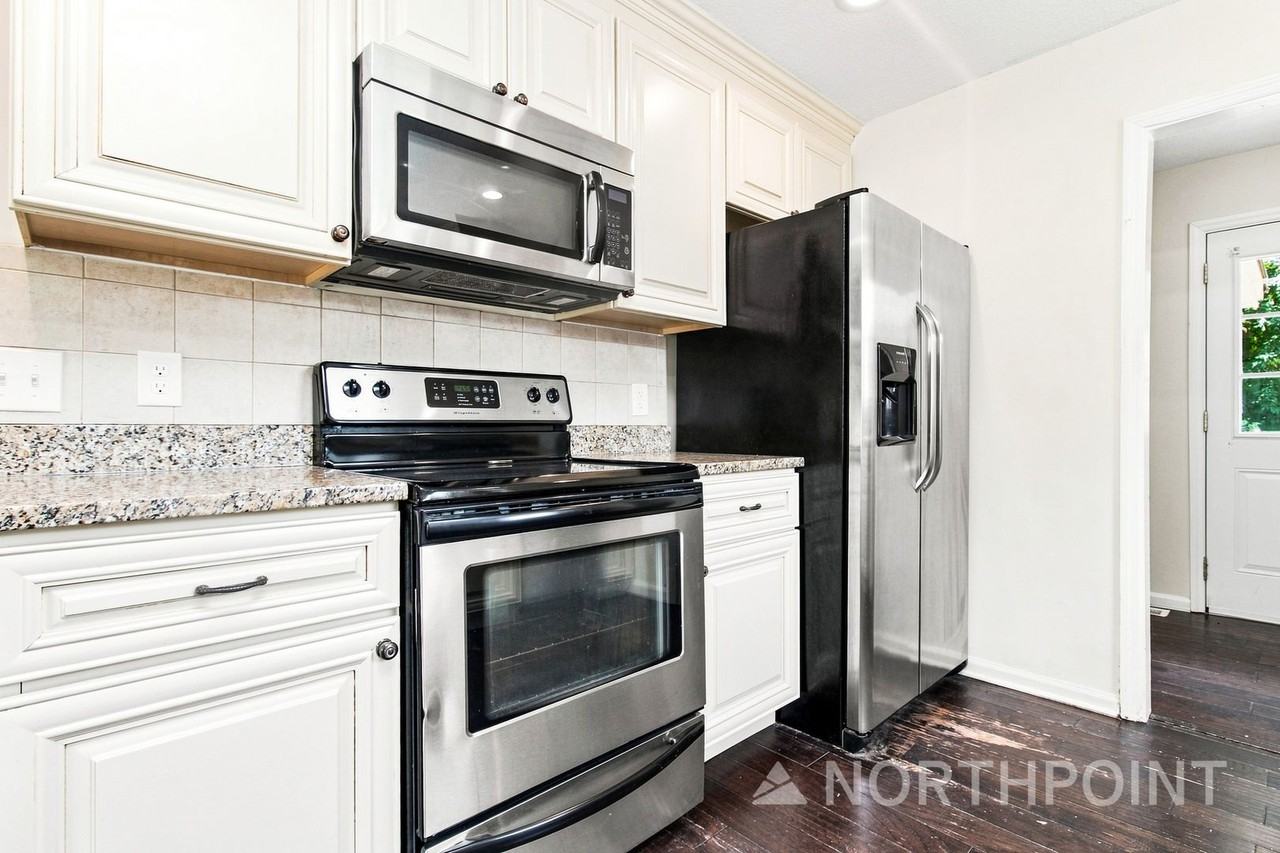 236 Pleasant View Dr - Photo 5 of 15