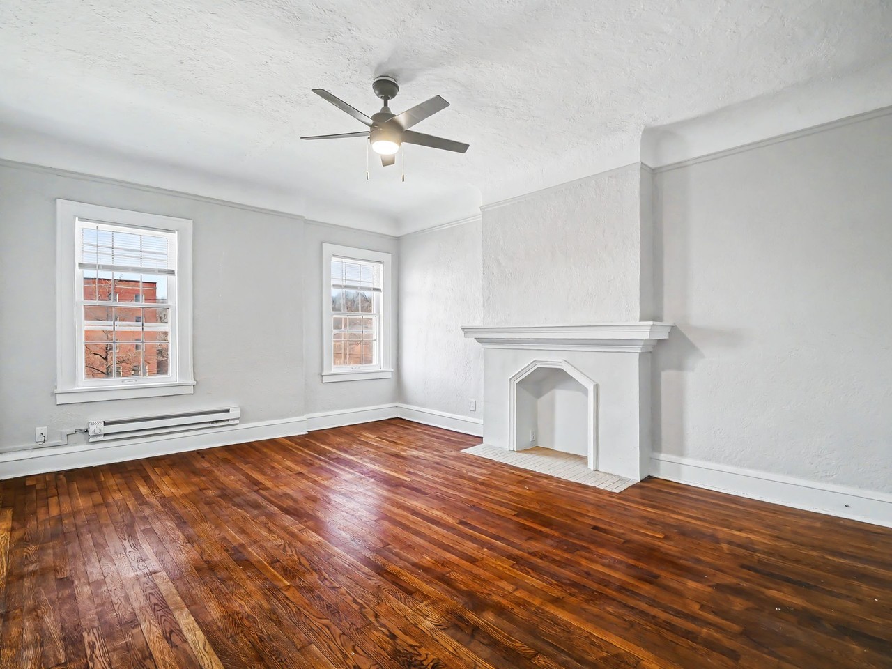Amara Apartments - Photo 5 of 27
