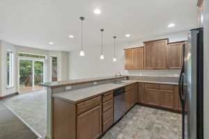 featured image of 10015/10017 N Whitworth Dr
