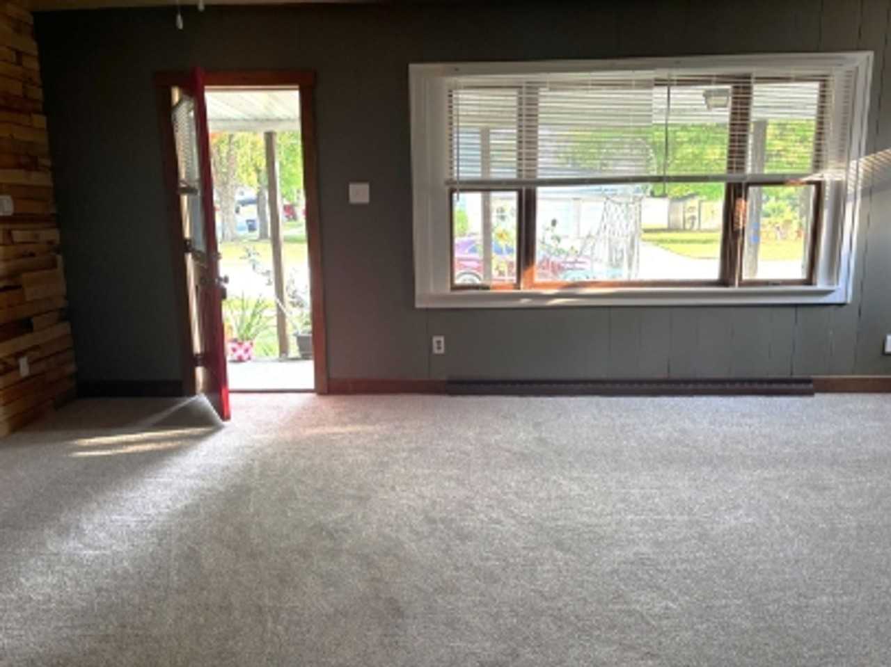 516 W Wescott Ave - Photo 2 of 13