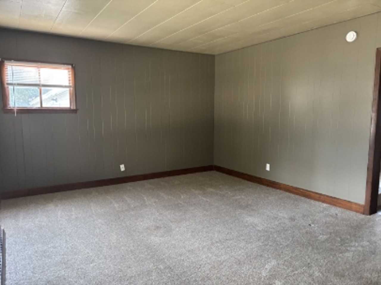 516 W Wescott Ave - Photo 3 of 13
