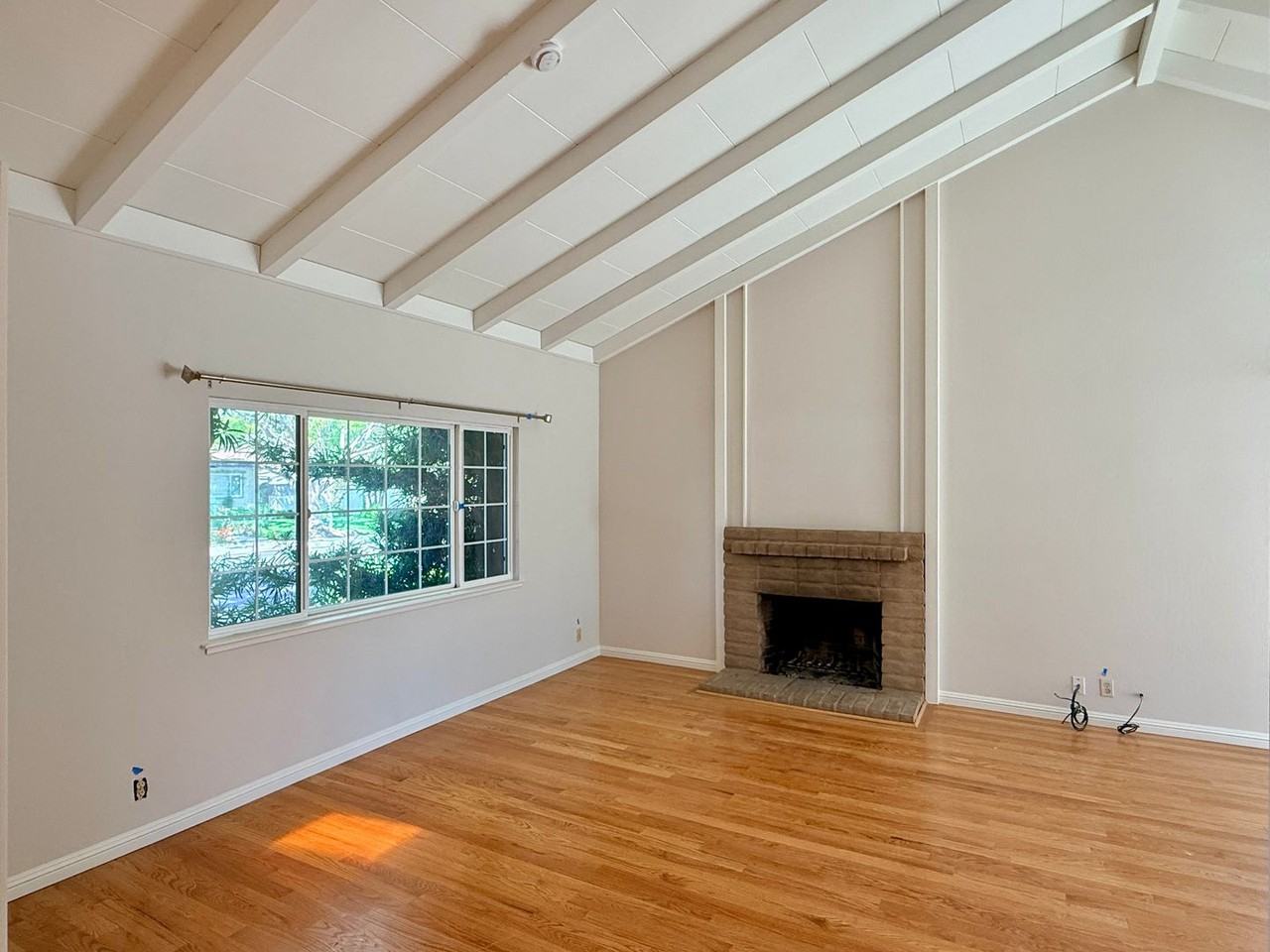 1376 Spoonbill Way - Photo 2 of 16