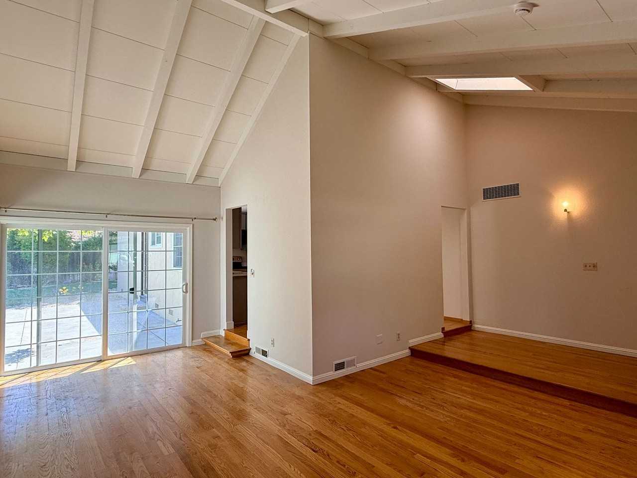 1376 Spoonbill Way - Photo 3 of 16