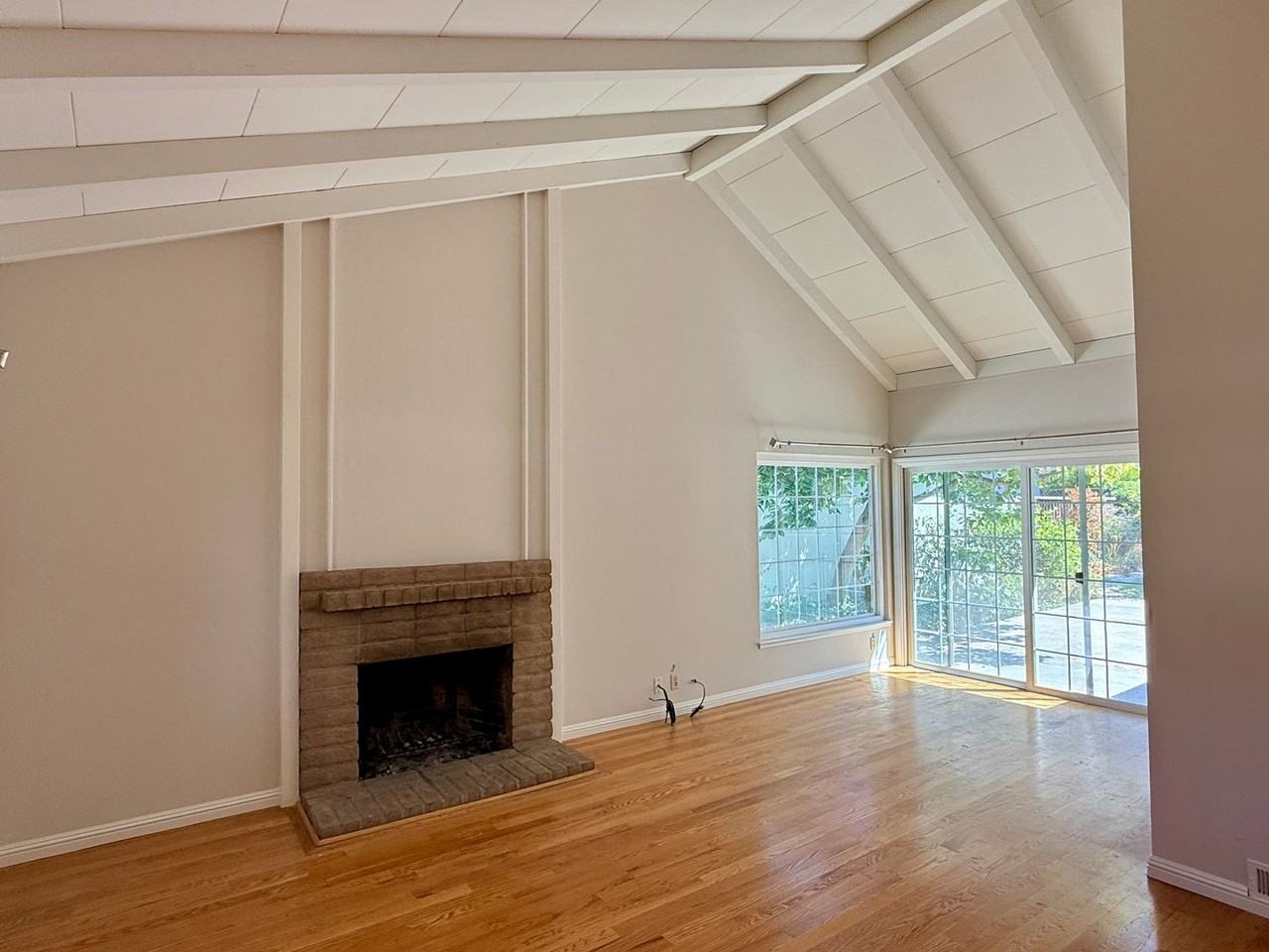 1376 Spoonbill Way - Photo 4 of 16