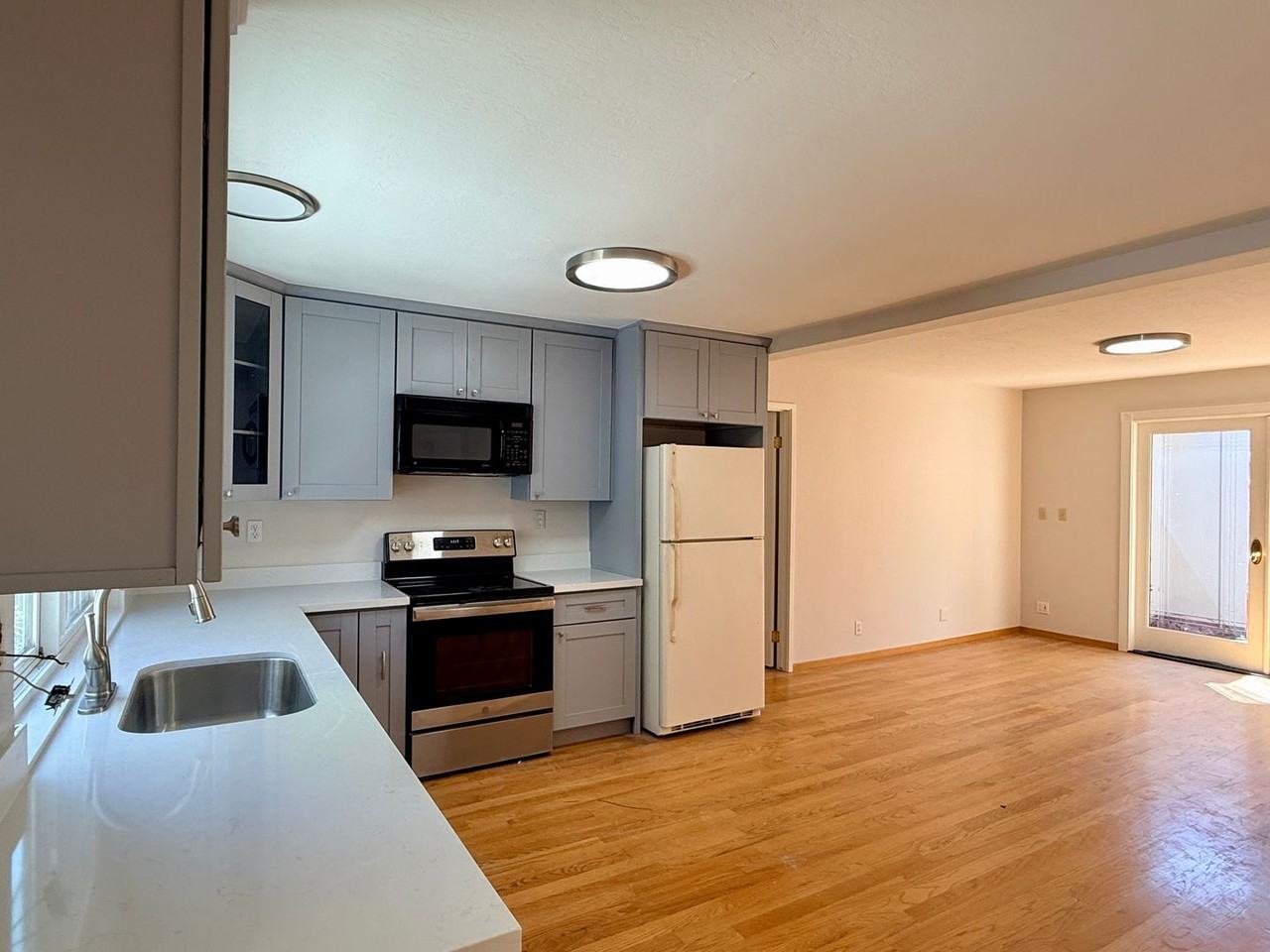 1376 Spoonbill Way - Photo 6 of 16