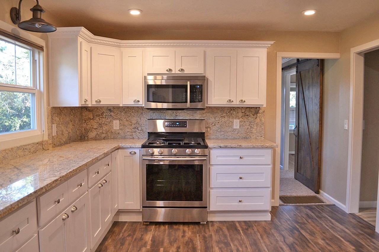 15900B Matilija Dr - Photo 7 of 13