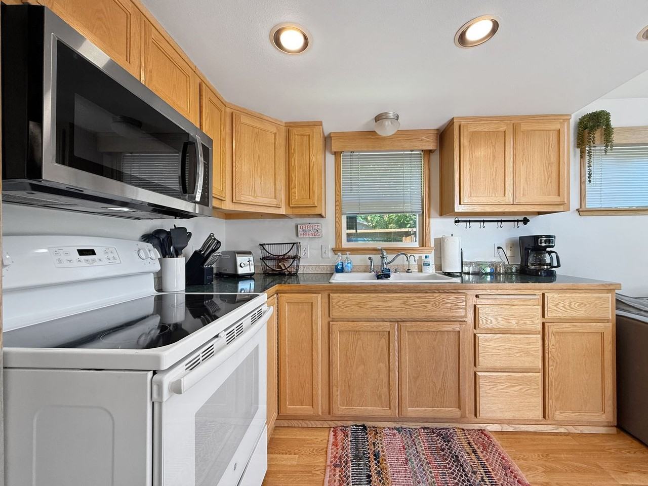 131 Jnell Ln - Photo 4 of 12