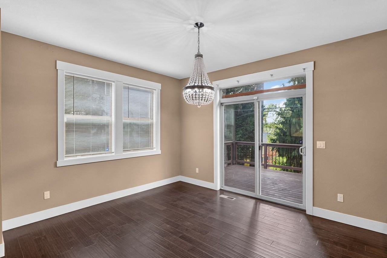 687 Se Anderson Ln - Photo 6 of 20