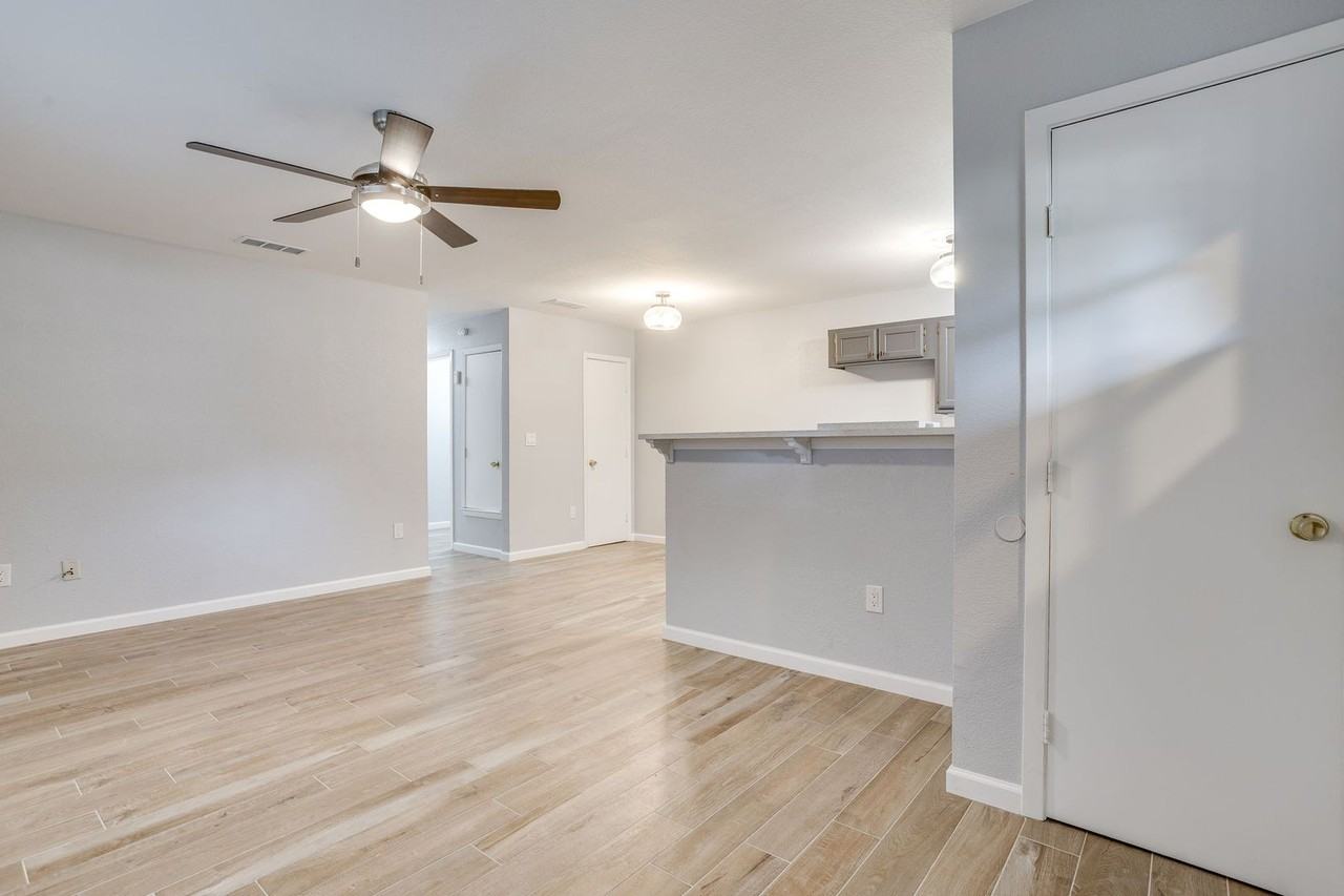 2618 Bomar Ave - Photo 5 of 20