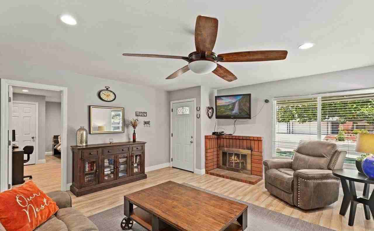 13842 Midgrove Ct - Photo 6 of 11