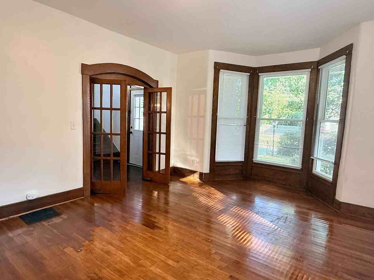 2313 E Market St - Photo 6 of 14