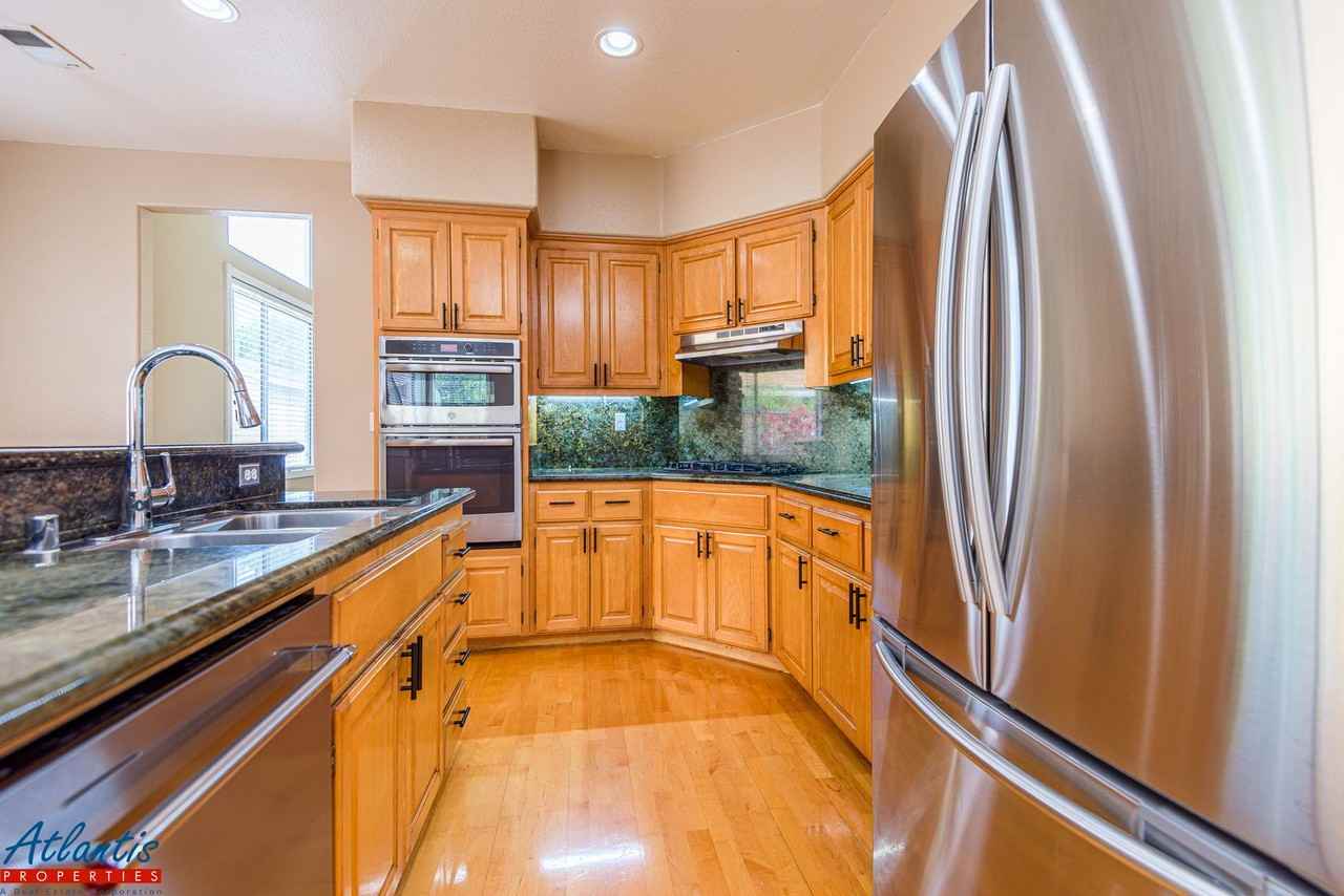 2189 Rockrose Ct - Photo 7 of 22