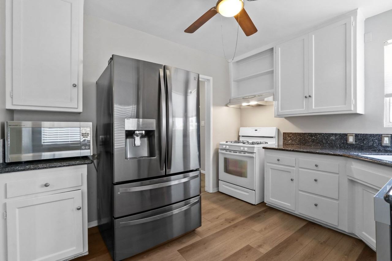 14876 Dalman St - Photo 6 of 15