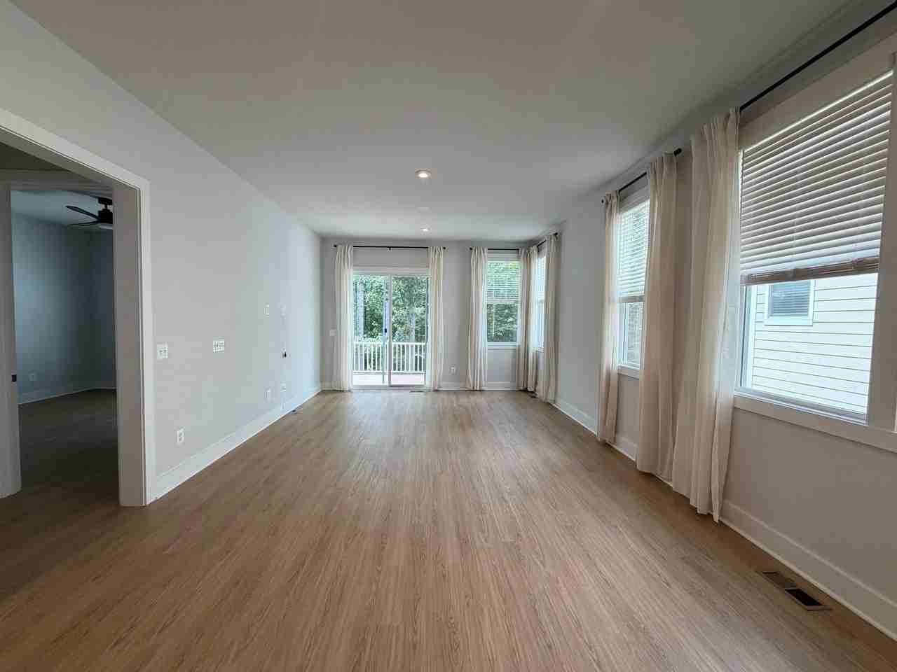 1788 Flora Ln - Photo 5 of 27