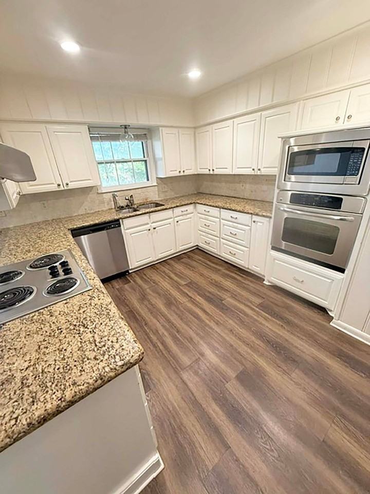 2710 Crestwood Pl - Photo 5 of 45