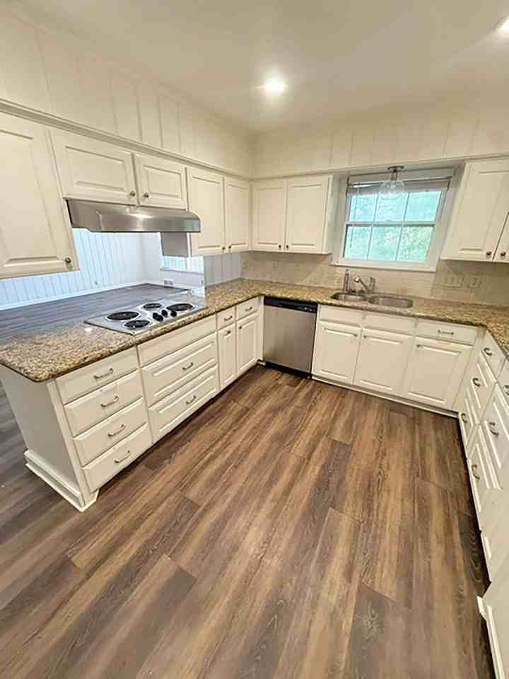 2710 Crestwood Pl - Photo 7 of 45